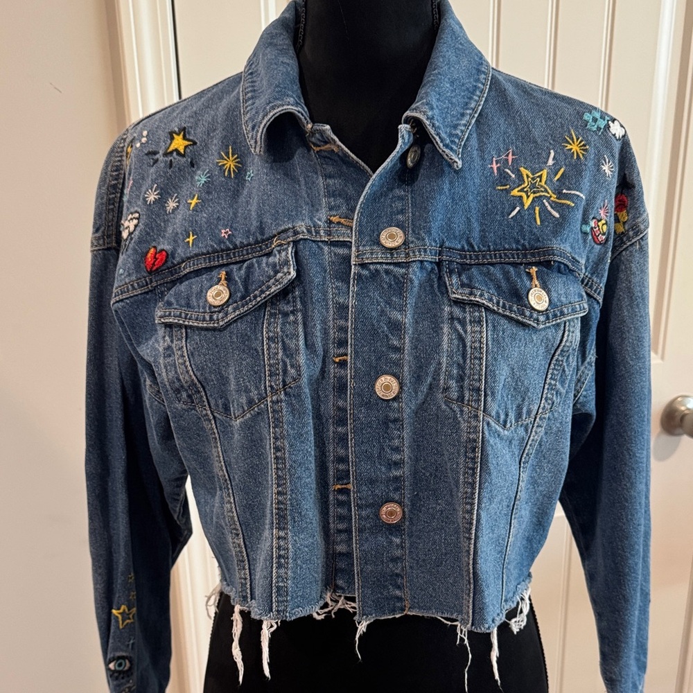 Forever 21 Embroidered Dark Blue Denim Cropped Jacket